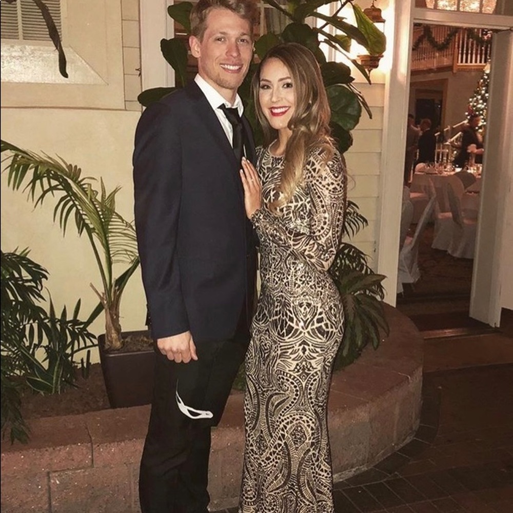 Long dress from Avery G. Size 0. Perfect for NYE